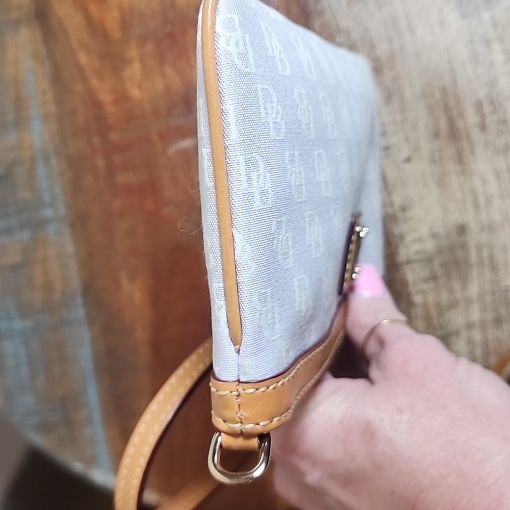 Dooney And Bourke Lavender Leather Signature DB Wristlet Mini Purse Pouch - Picture 8 of 13